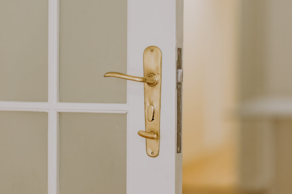 Altbauwohnung in Berlin – Charlottenburg stilvoll modernisiert mit Feingefühl 13 13